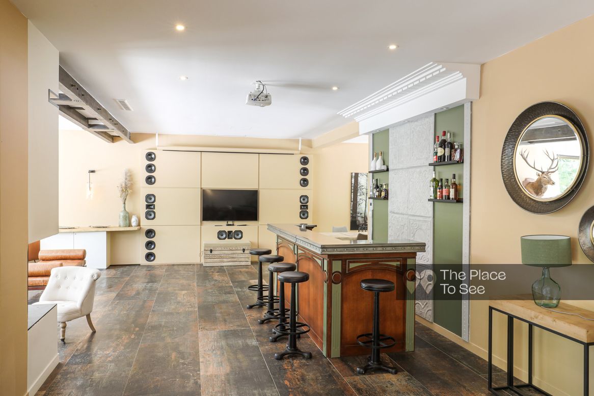 Salon
