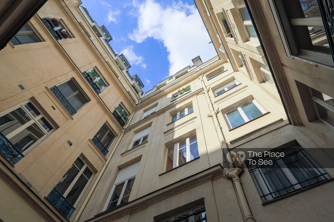 Façade