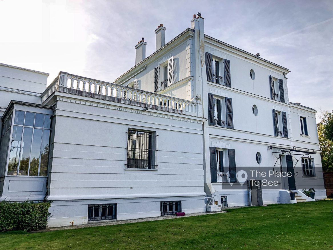 Façade