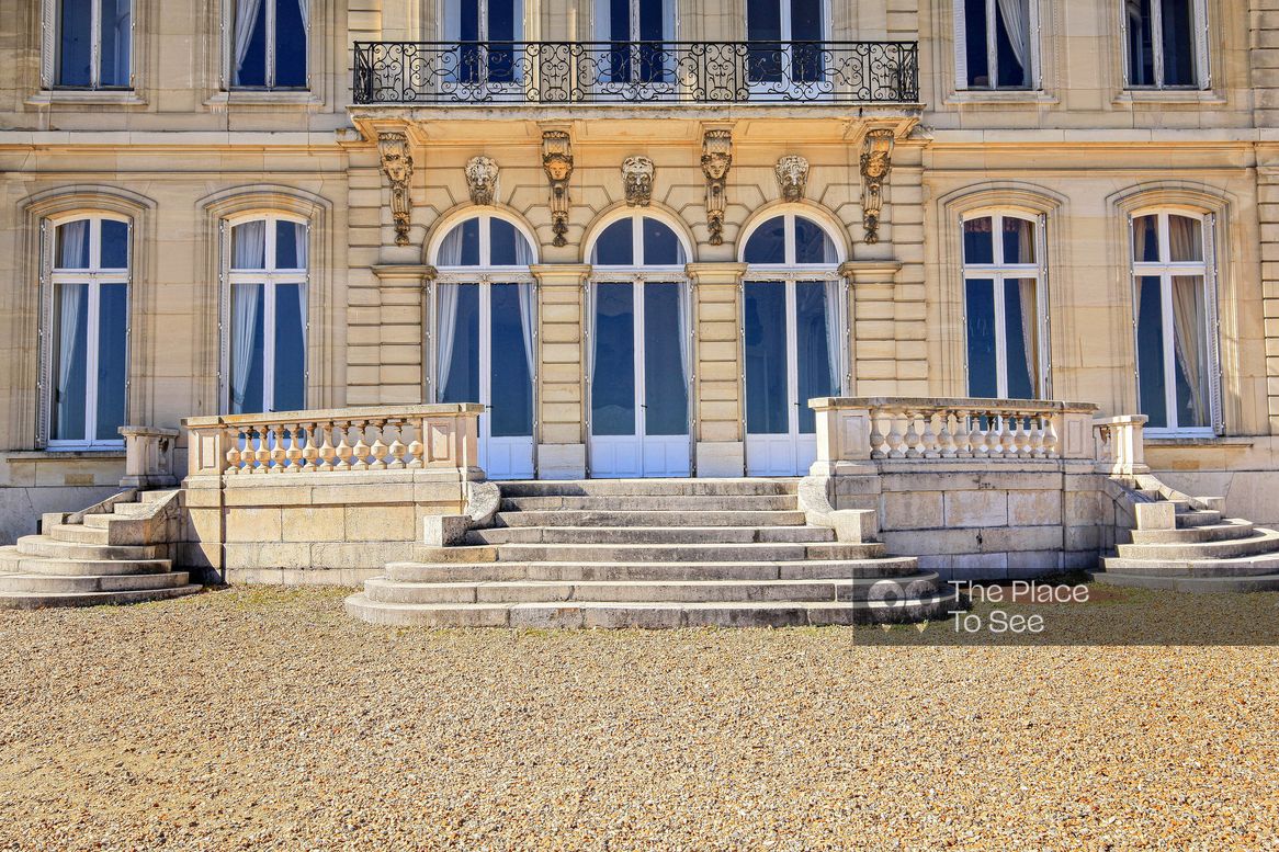 Façade
