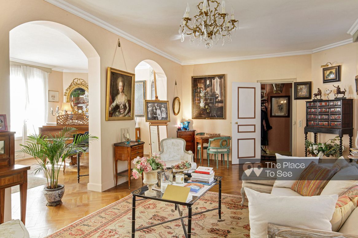 Salon
