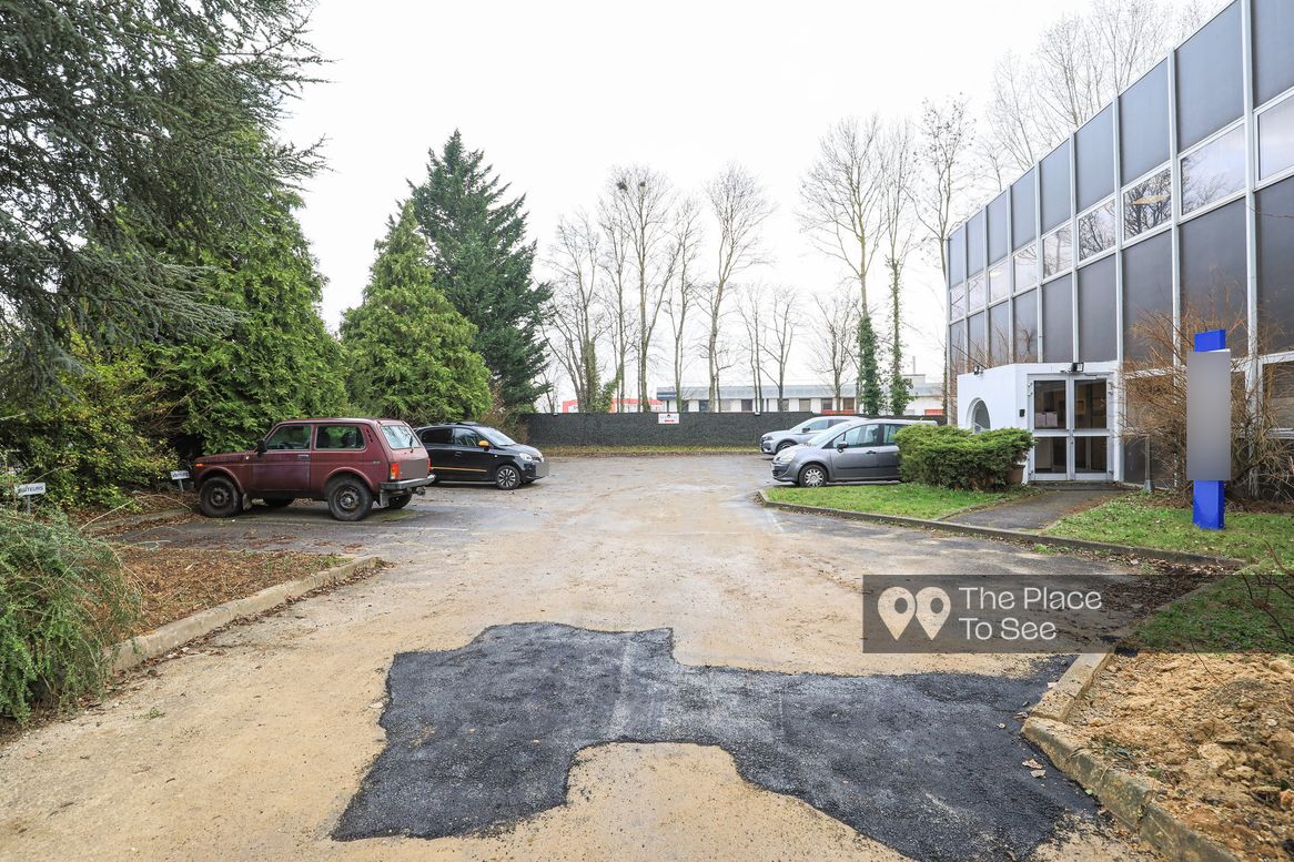 Parking Exterieur