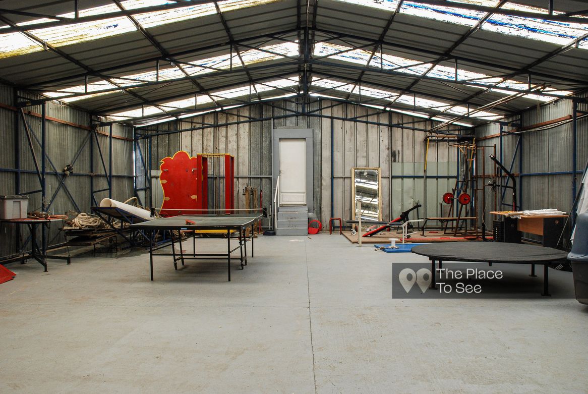 Hangar