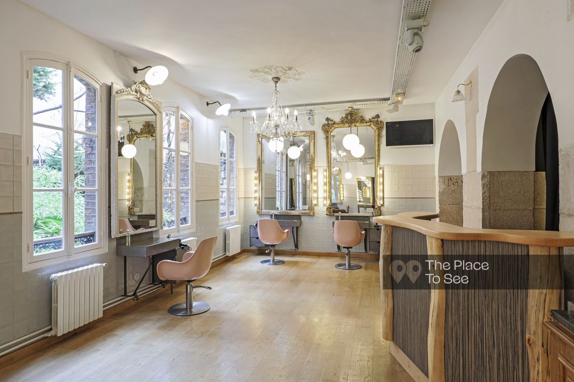 Salon