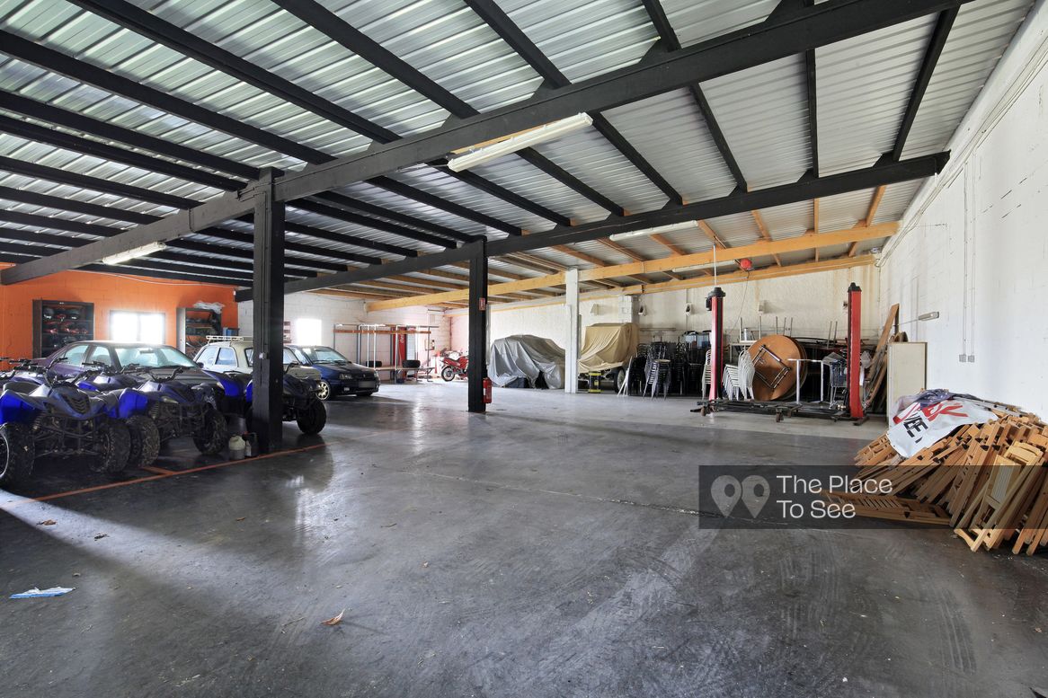 Hangar