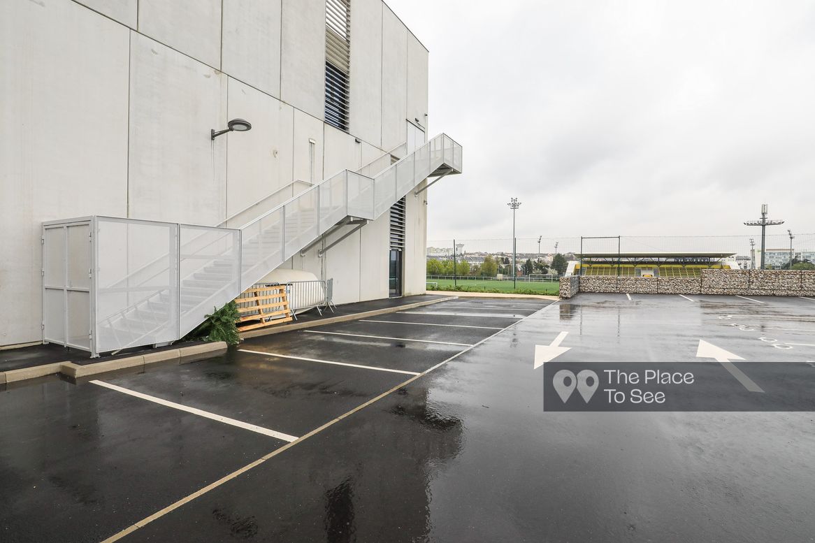 Parking Exterieur