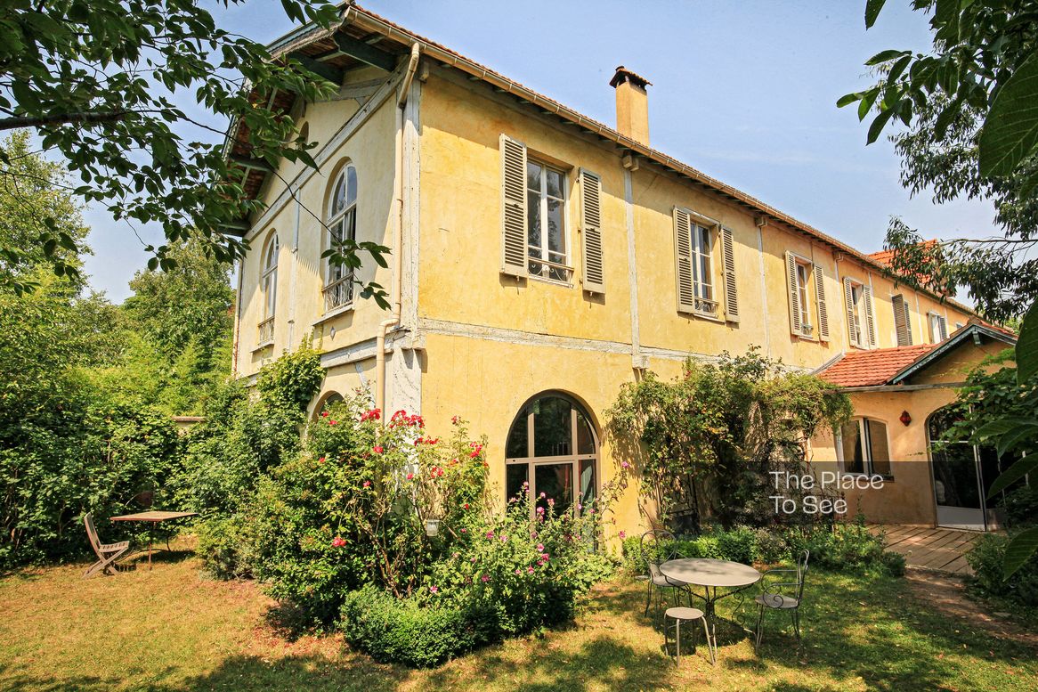 Façade