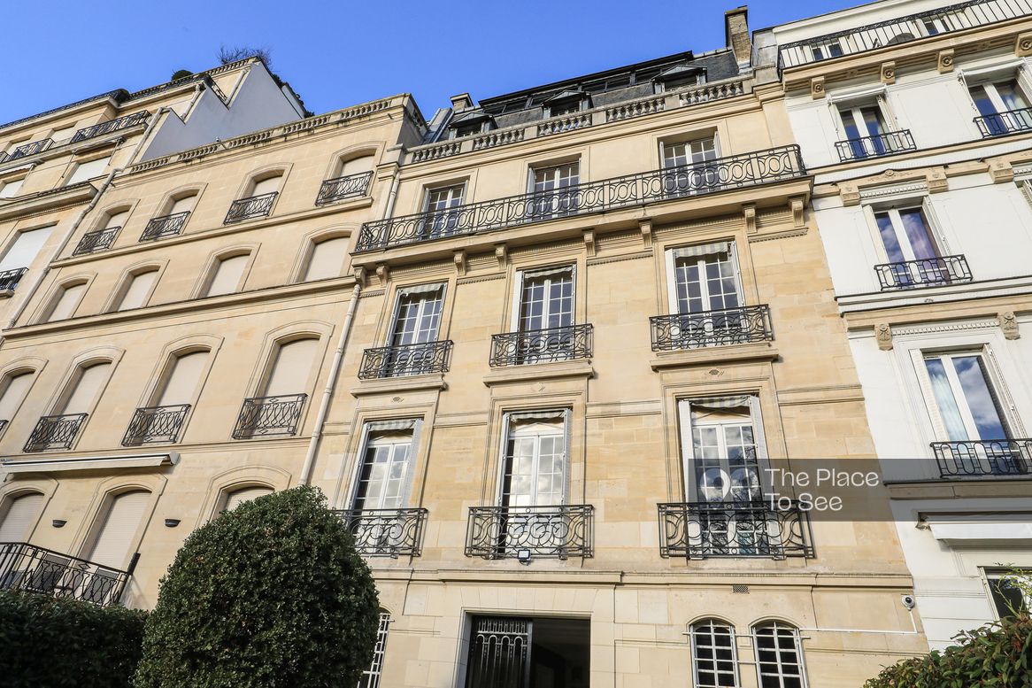 Façade