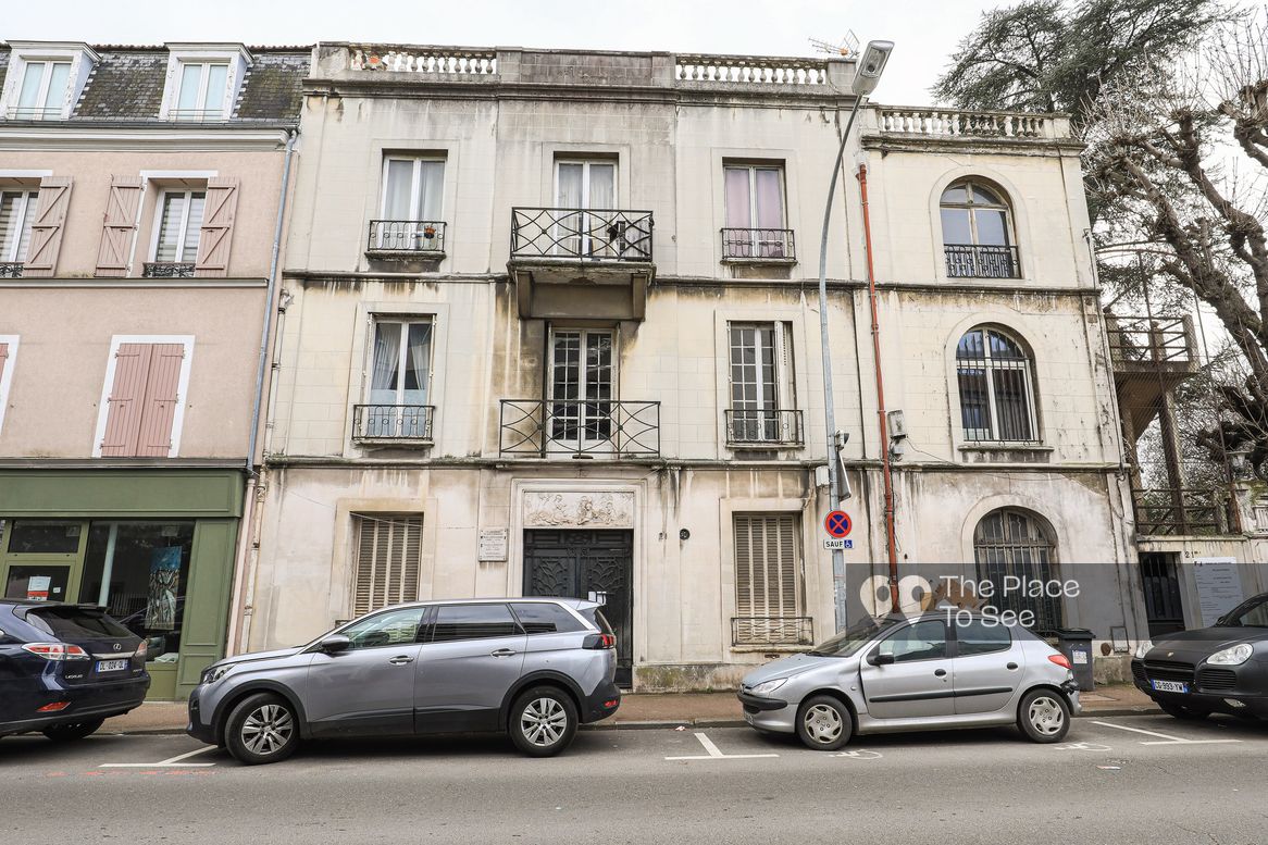 Façade
