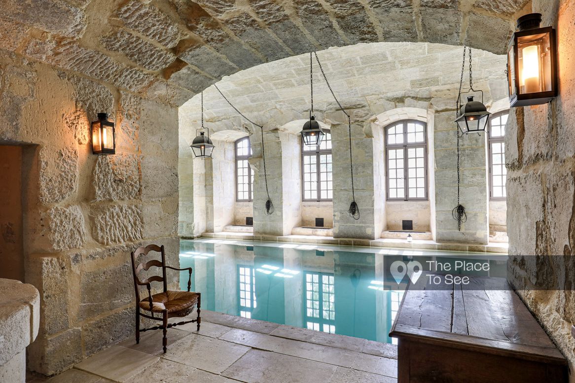 Piscine intérieure