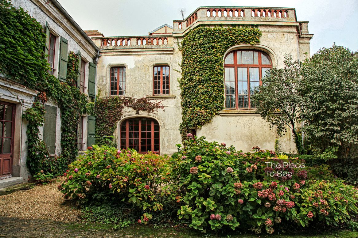 Façade