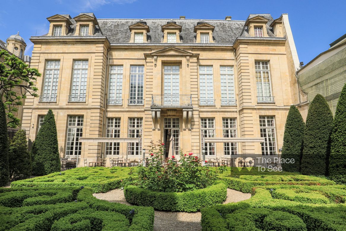Façade