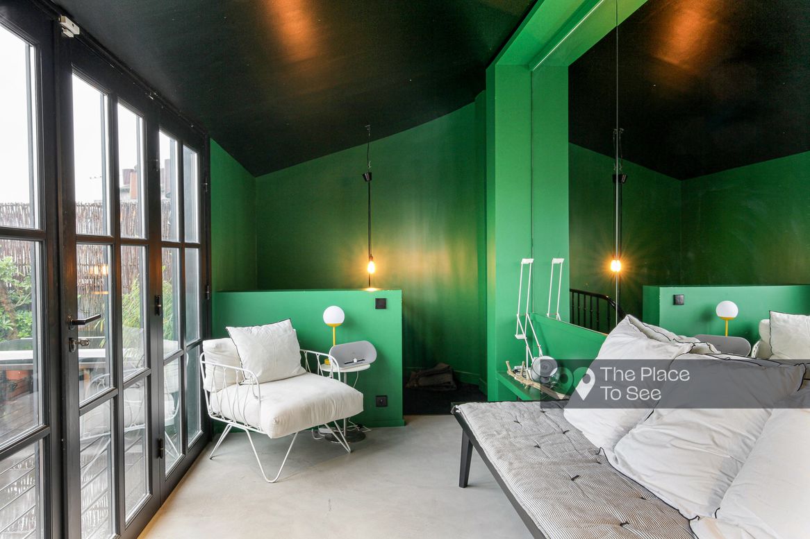 Salon