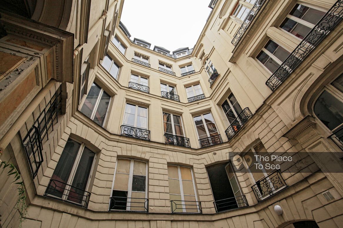 Façade