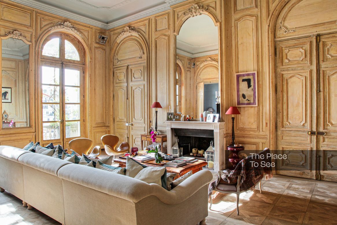 Salon