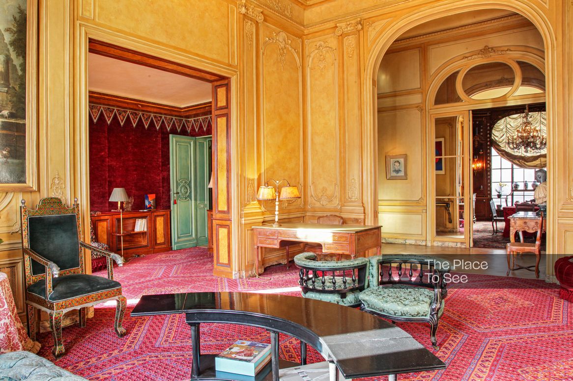 Salon