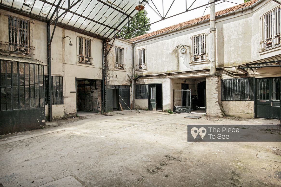 Cour