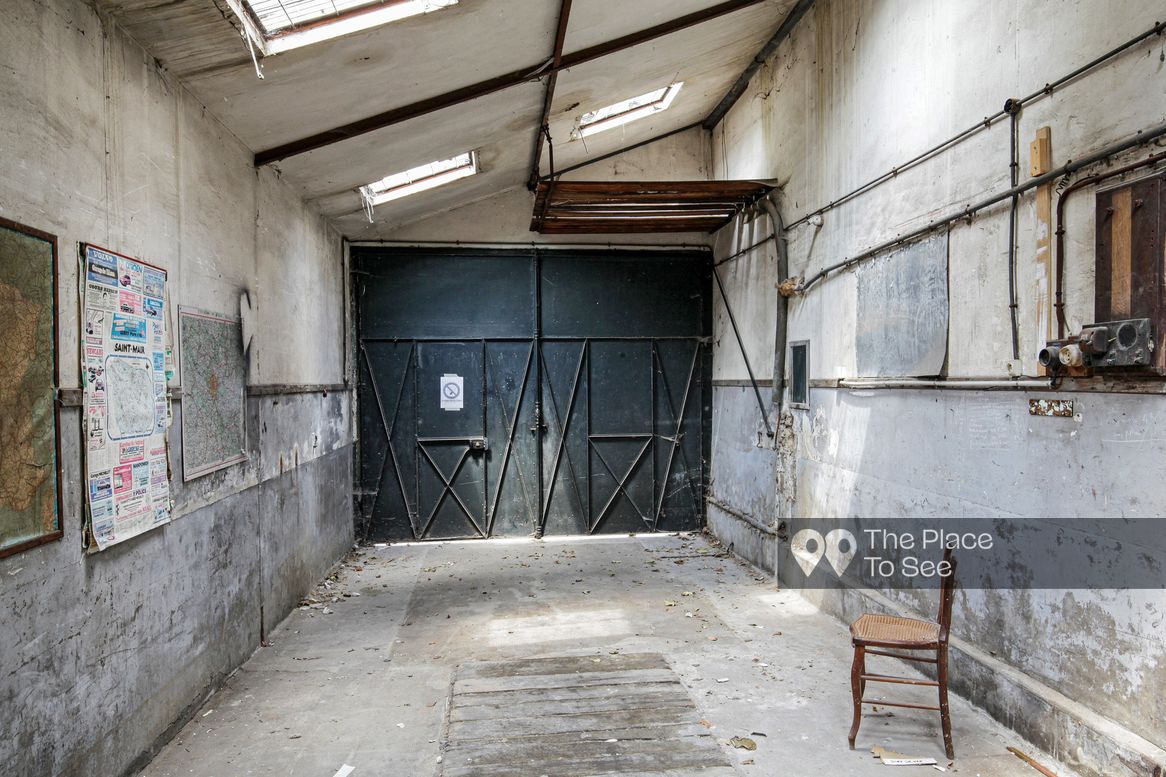 Garage