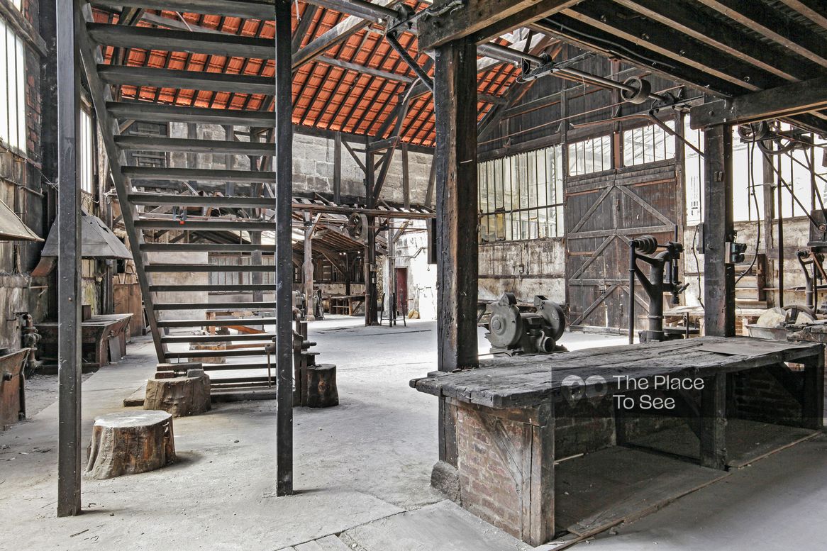 Hangar