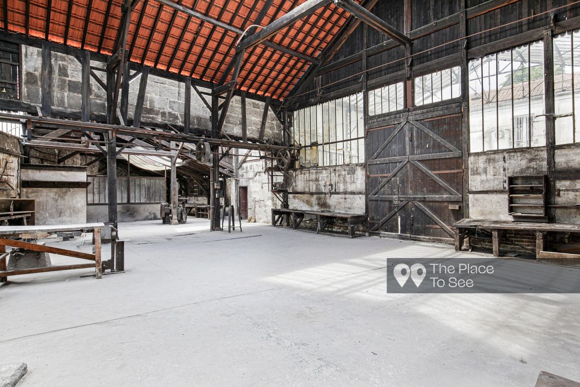 Hangar