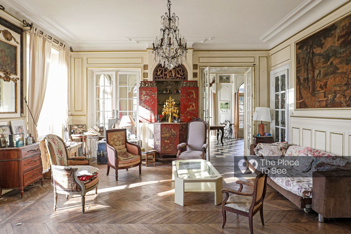 Salon