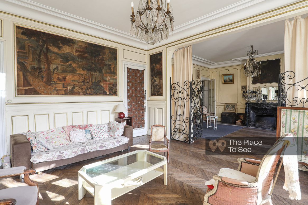 Salon