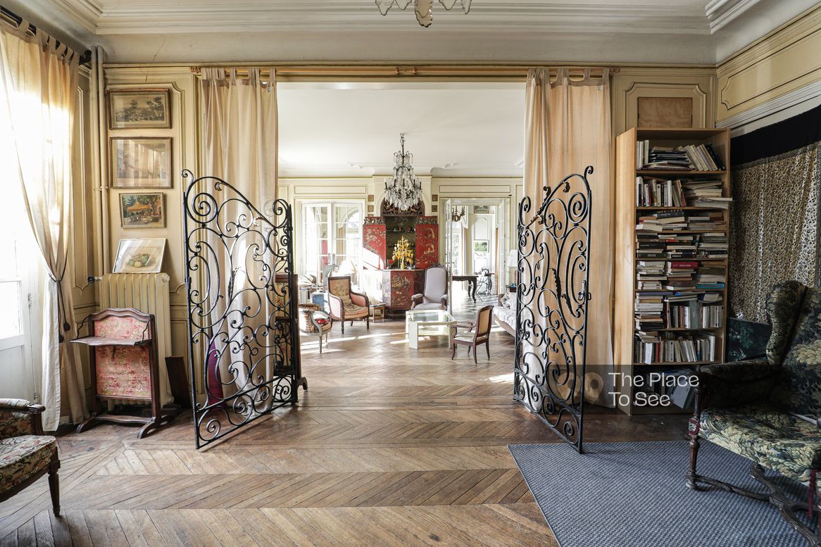 Salon