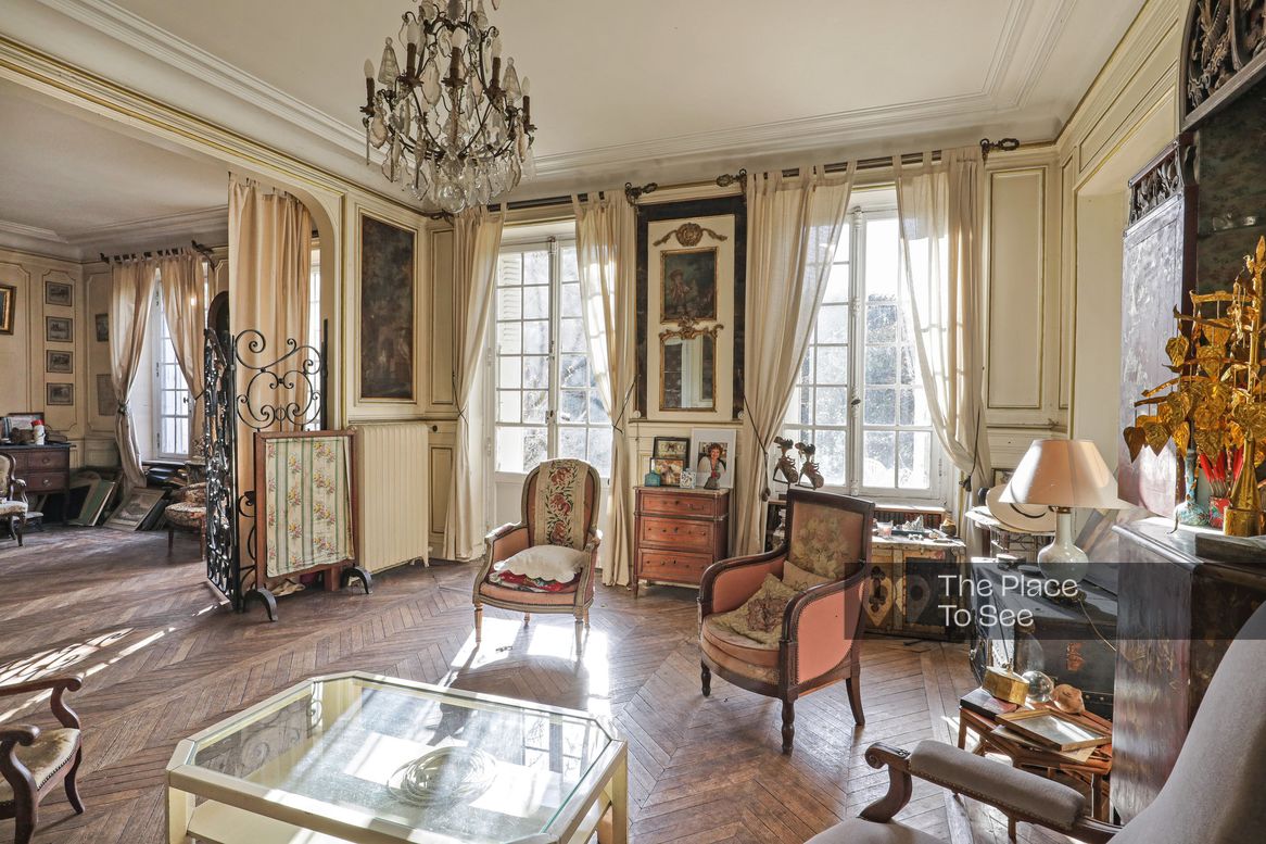Salon