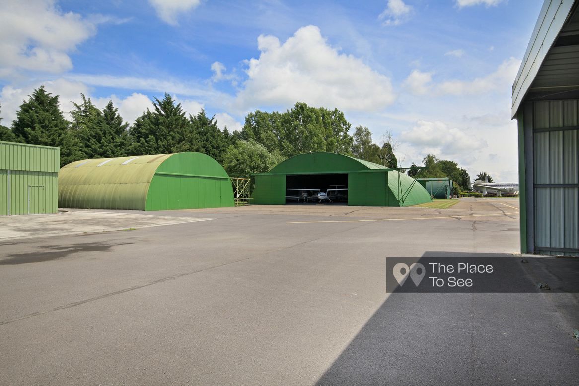 Hangar