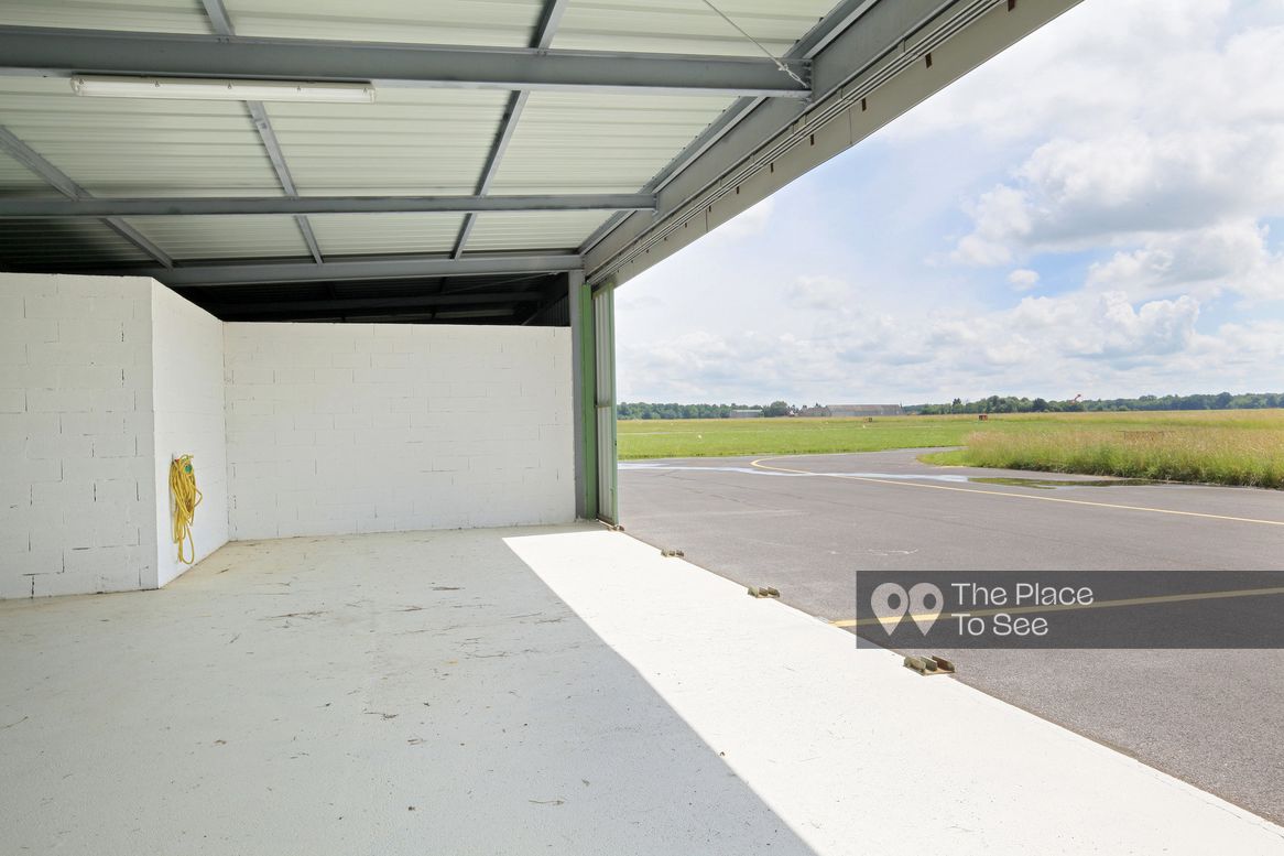 Hangar