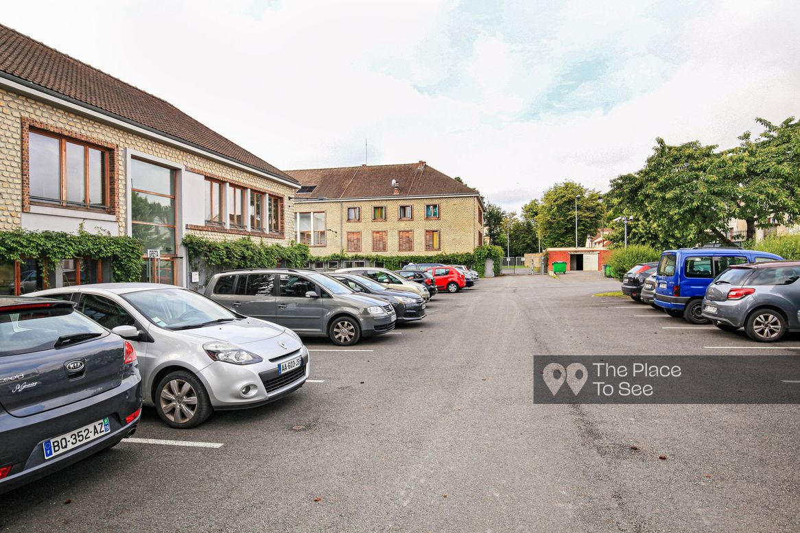 Parking Exterieur
