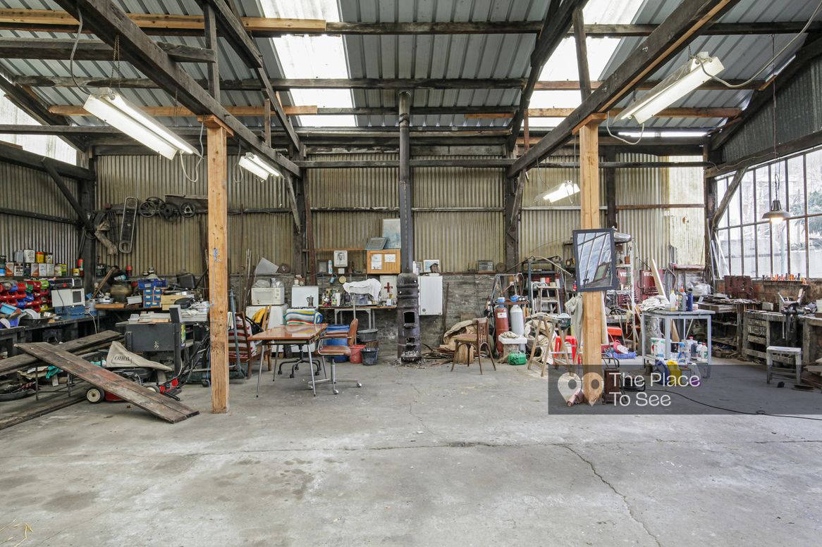 Hangar