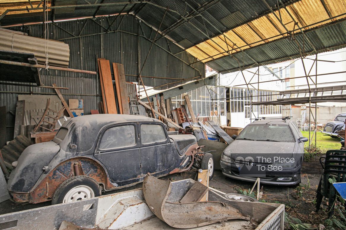 Hangar