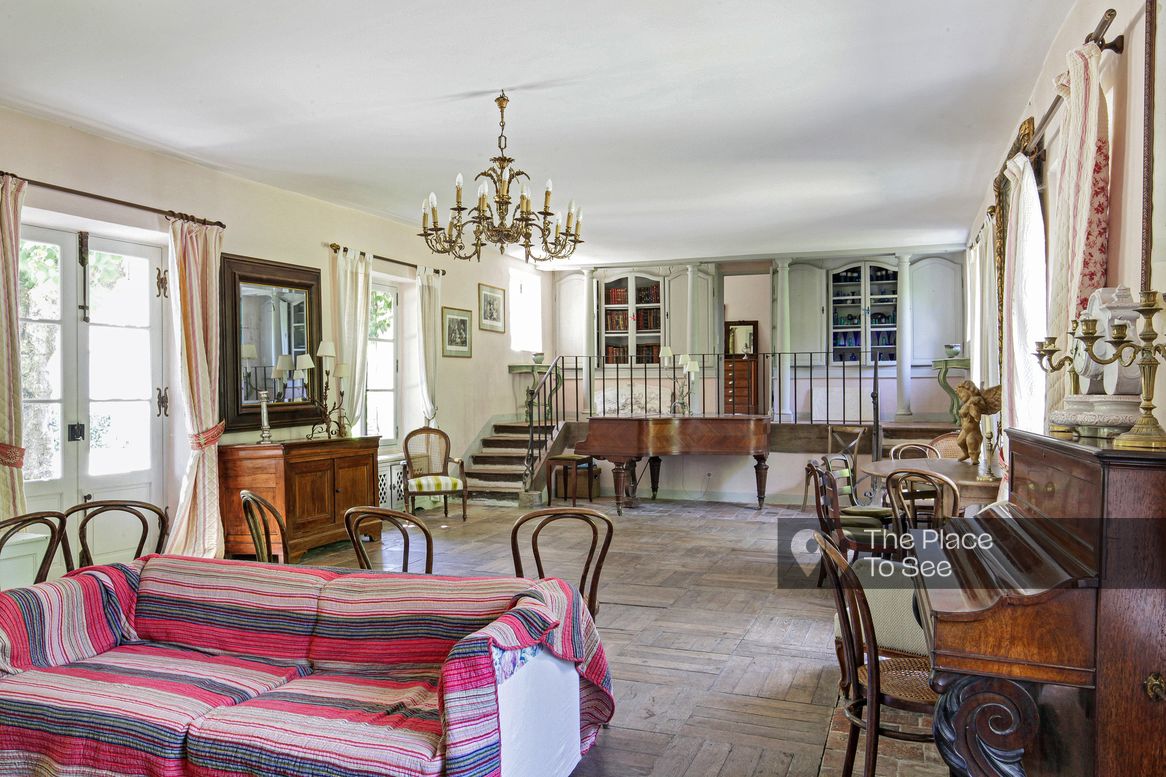 Salon