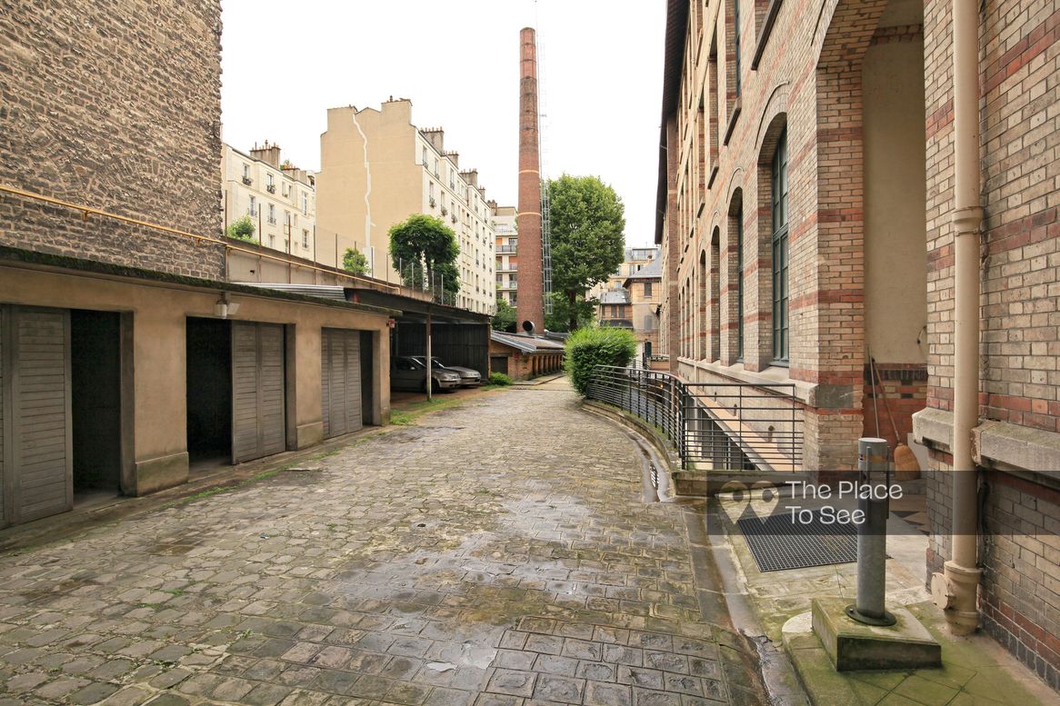 Cour