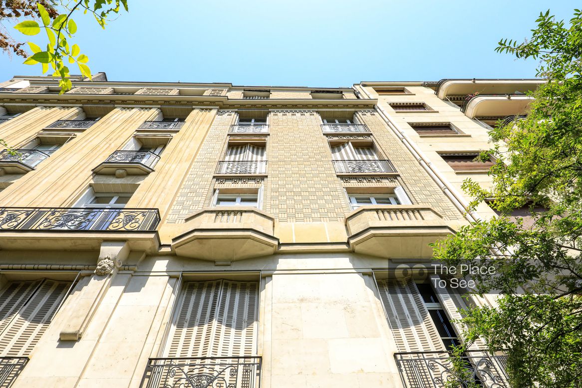 Façade