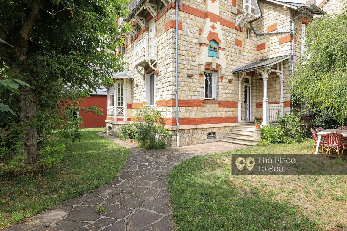 Façade