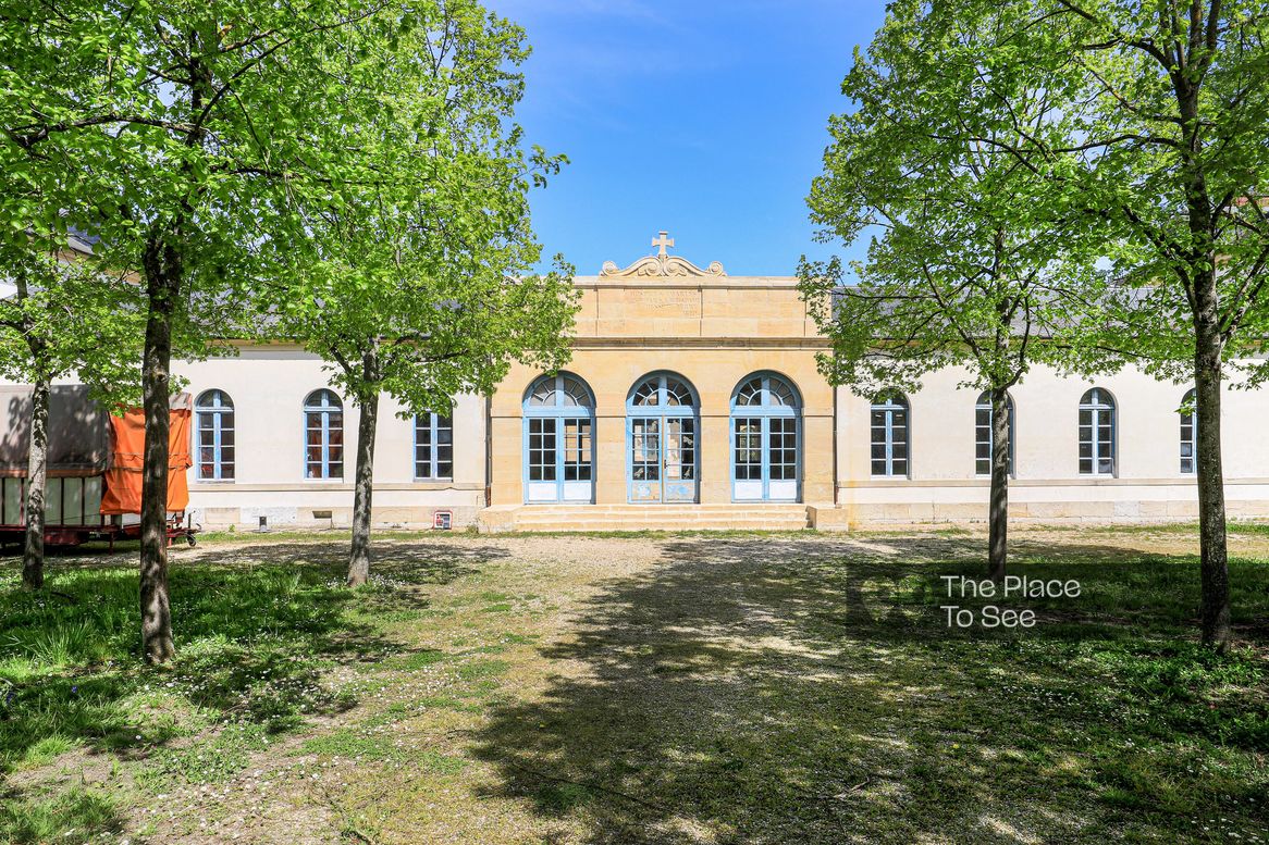 Façade