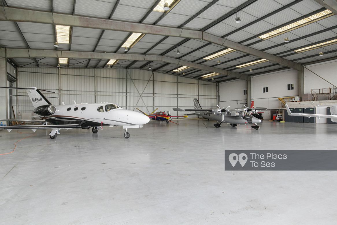 Hangar