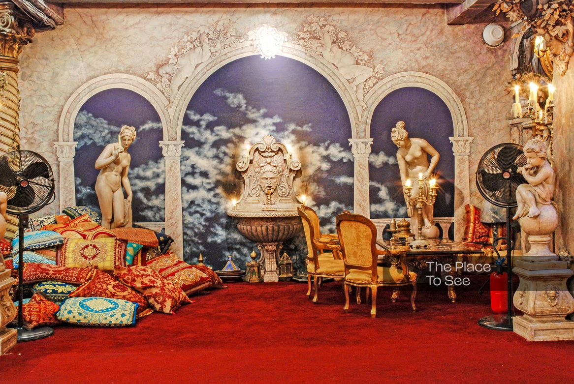 Salon
