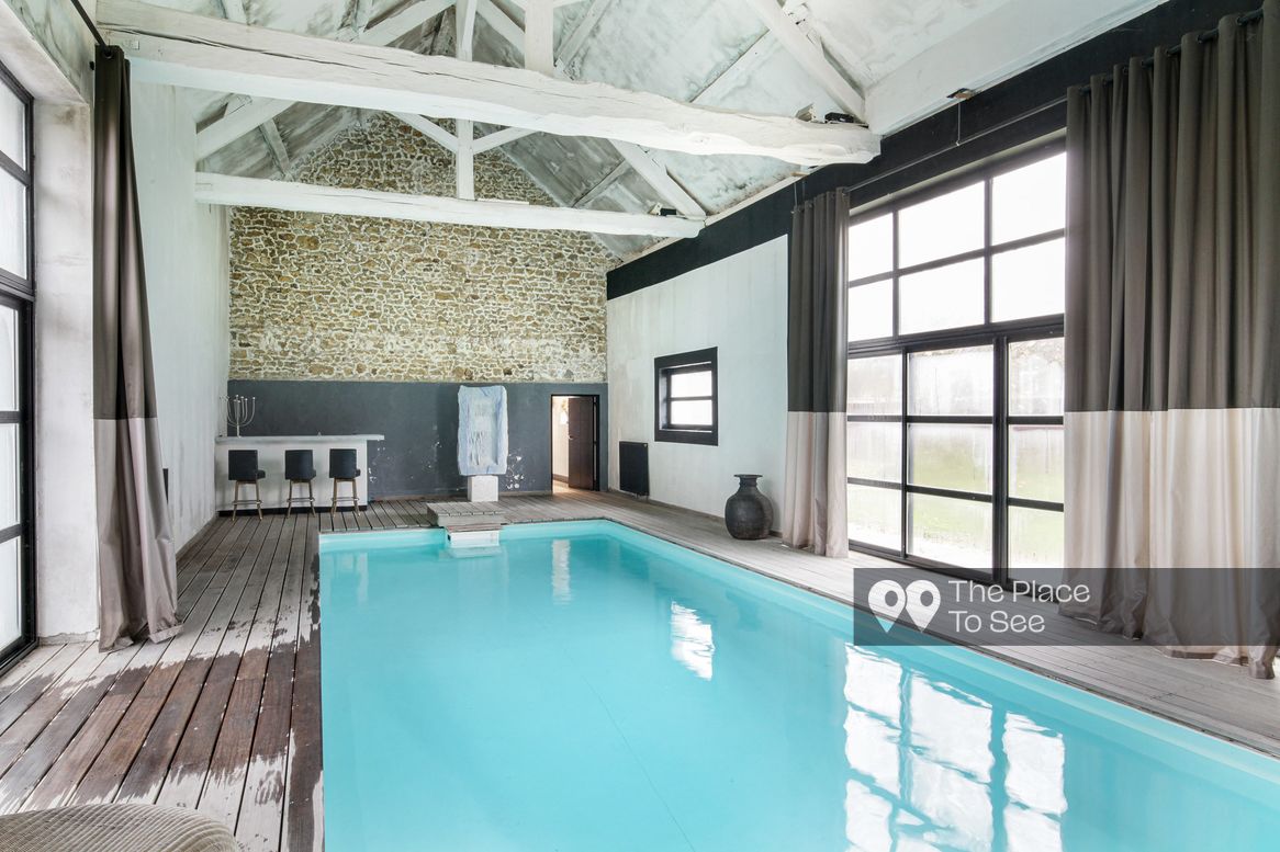 Piscine intérieure