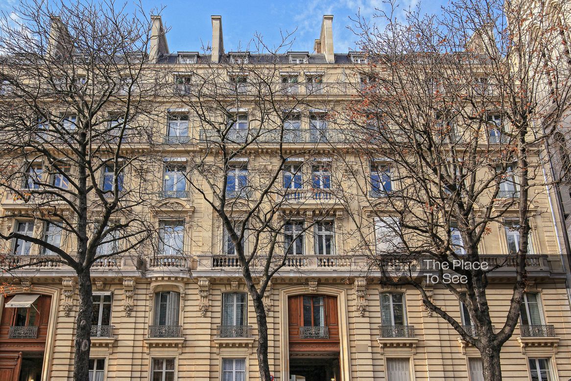 Façade