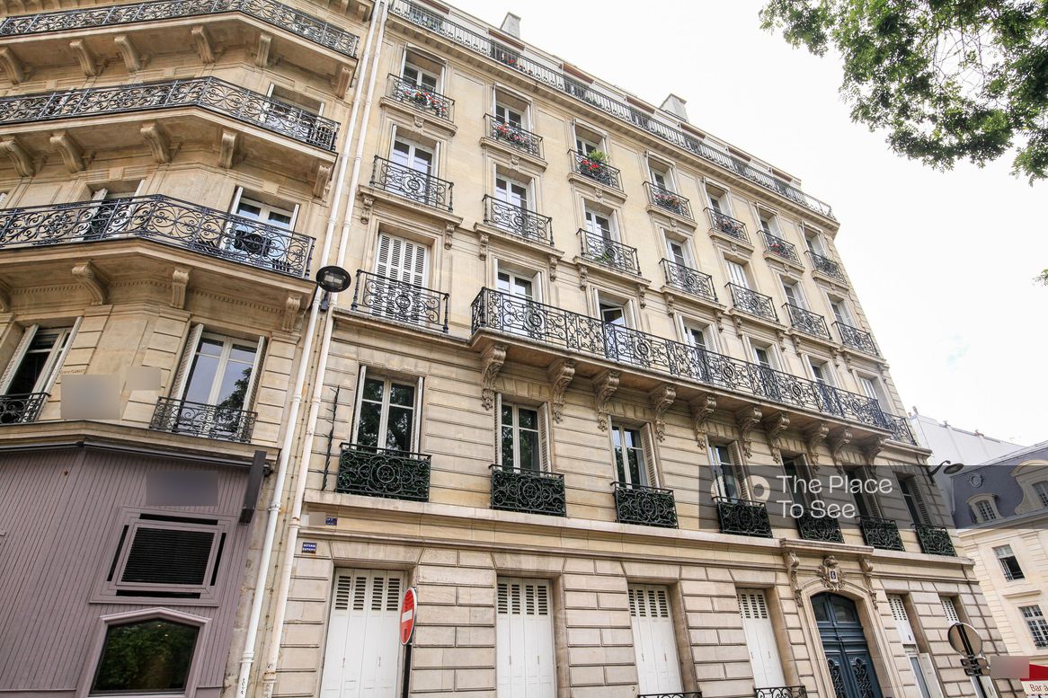 Façade