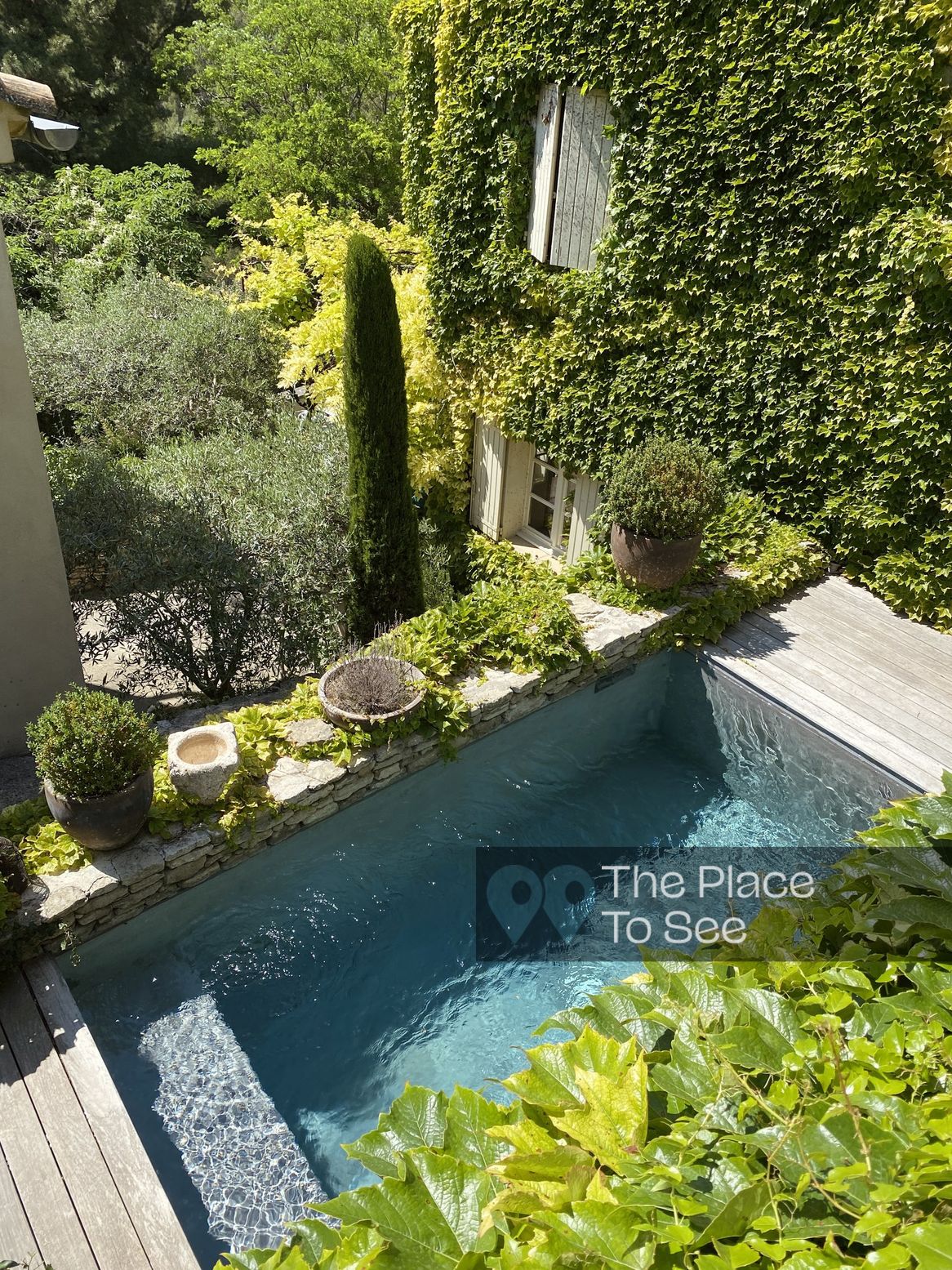 Outdoor swimming pool