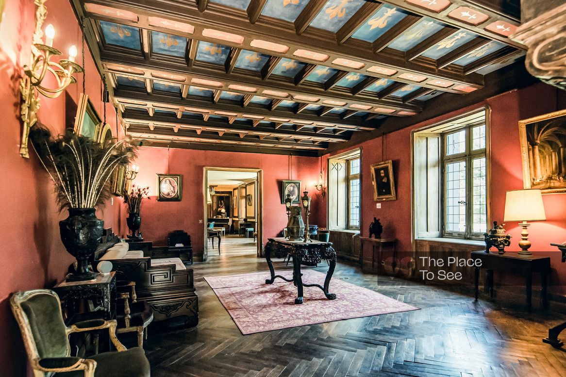 Salon