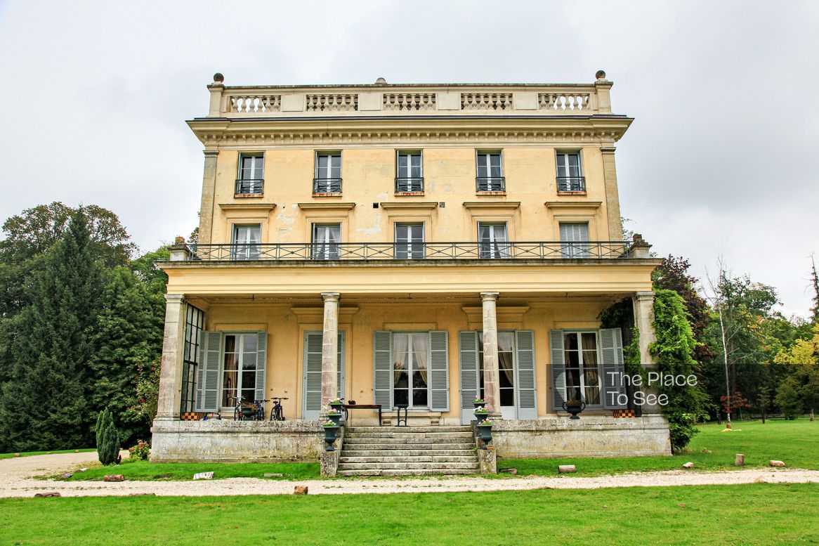 Façade