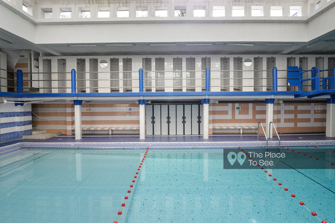 Piscine intérieure