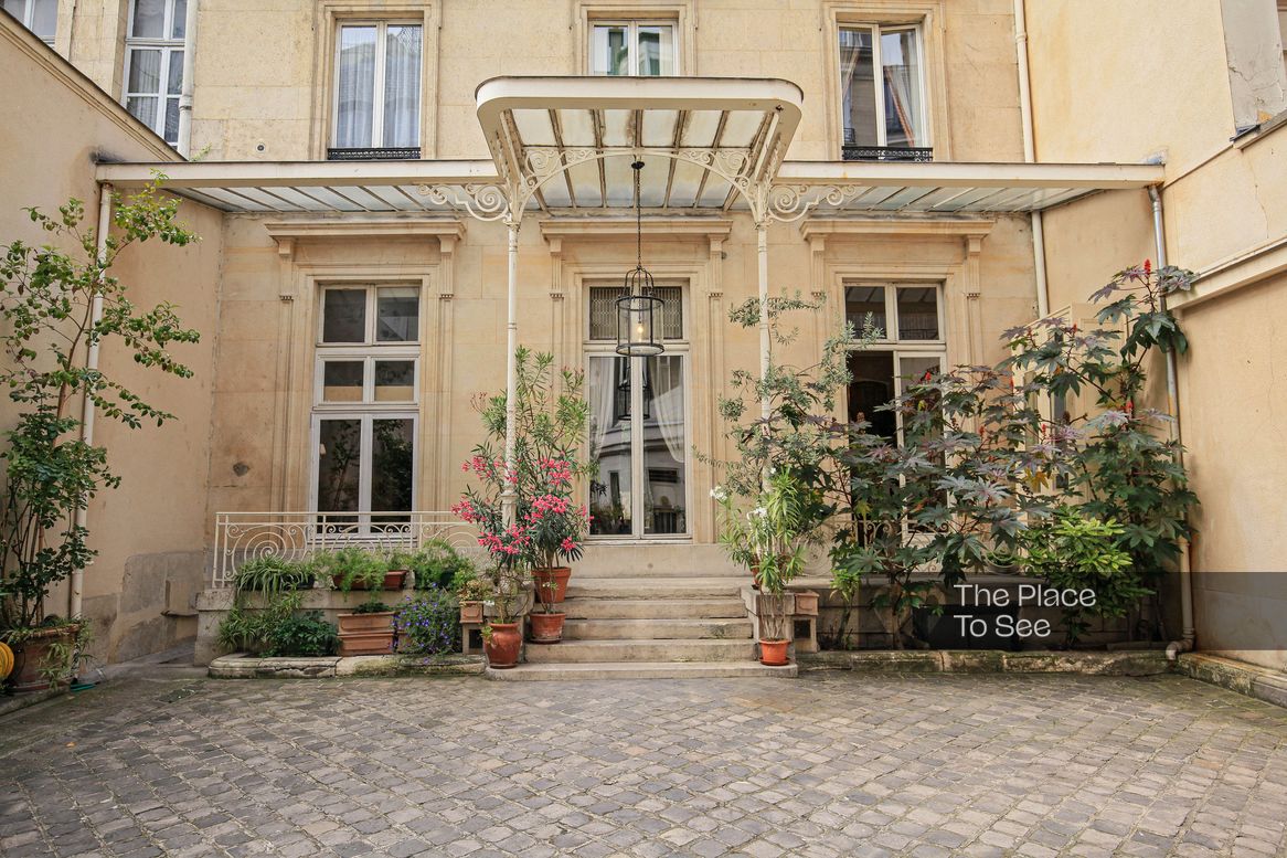 Cour