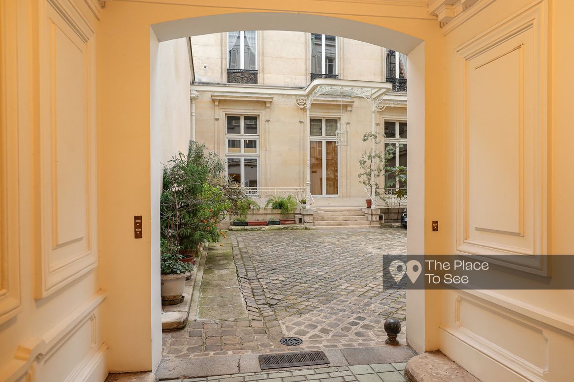 Cour