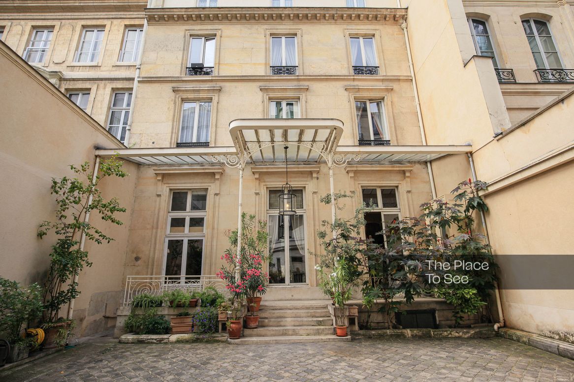 Façade